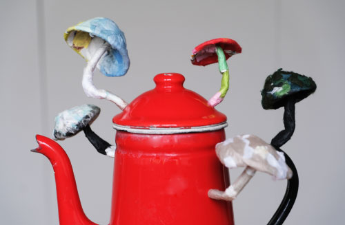 臨床美術ワークショップ くっつくきのこ